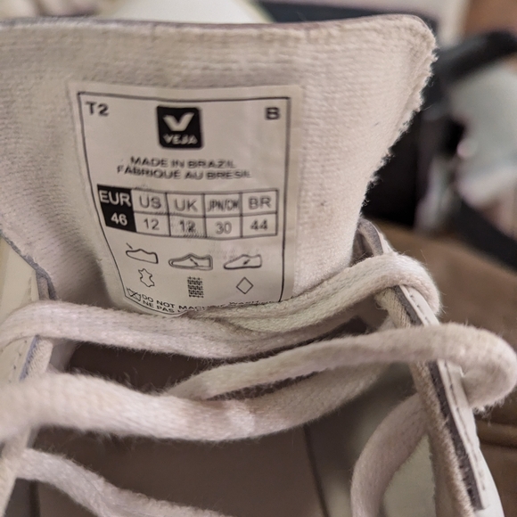 White Veja T2 Esplar size US 12 EU 46 - Picture 6 of 7